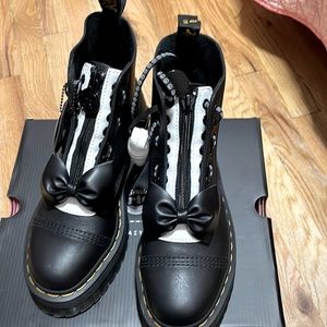 Dr. Martens x Lazy Oaf Sinclair Lo size 7
